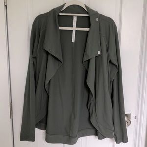 Lululemon wrap, olive green (size 6)